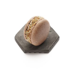 Macarons su pistacijomis ir kataifi tešla